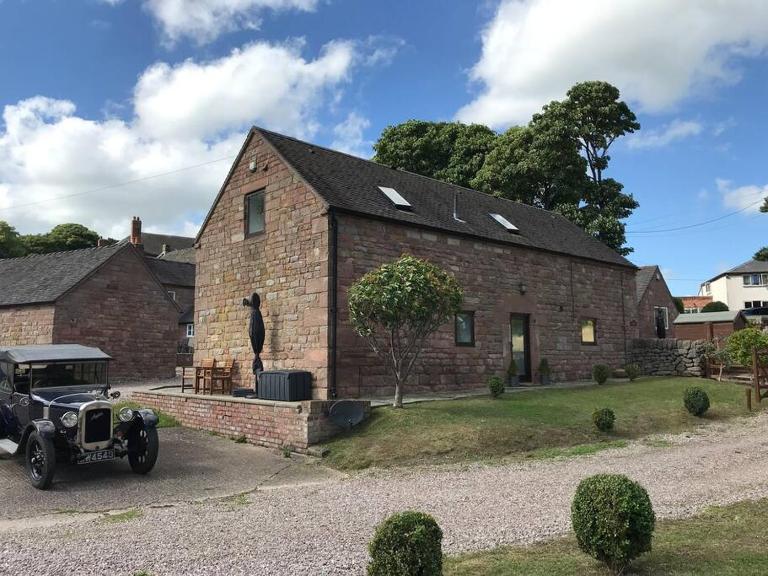 Classy 2 Bed Near Alton Towers, Polar Bears, Peak District - Ferienwohnung Whiston