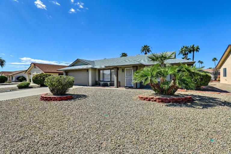 < 1 Mi to Golf: Home w/ Screened Porch in Sun City - B&B Sun City West