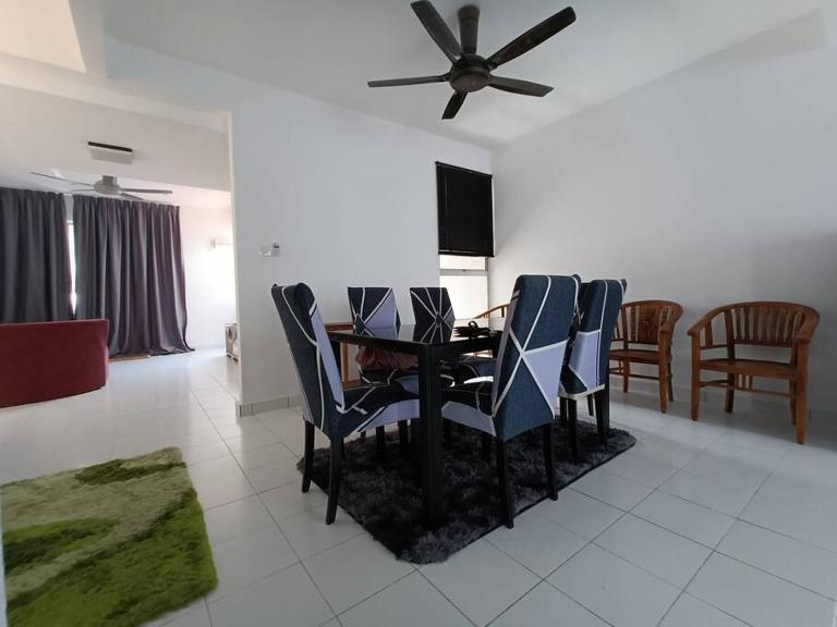 Khaleesi Afamosa Residency Homestay - B&B Kampong Alor Gajah