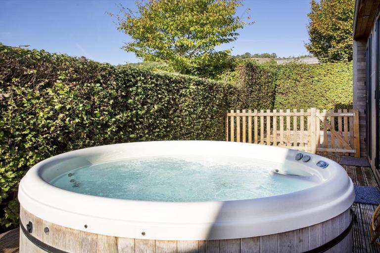 Whileaway Lodge, Hot Tub, Wi-Fi - Bed and Breakfast Cheddar