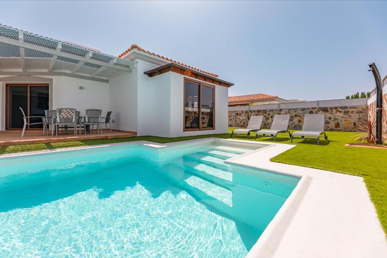 Villa Paula's Dream Private Pool Corralejo By Holidays Home - Ferienwohnung Corralejo