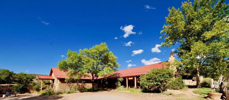 Pack Creek ~ The Lodge - B&B Moab