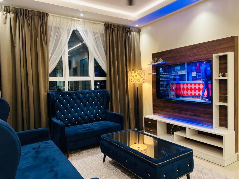 Aishiteru Homestay Ladang Tanjung, Kuala Terengganu with POOL - B&B Kuala Terengganu