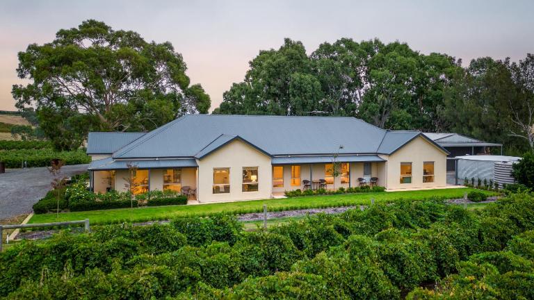 Triple Creek Guest House - Barossa Region - Bed and Breakfast Seppeltsfield