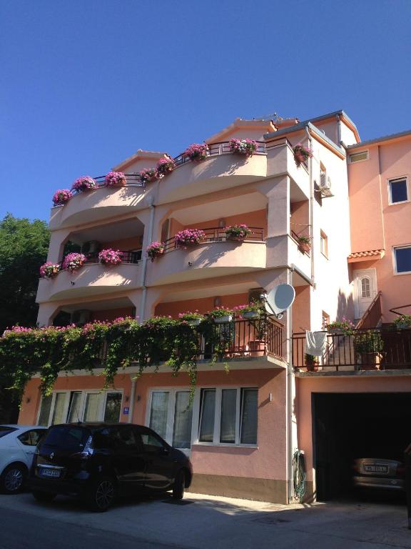 Apartments Ledic - B&B Krvavica