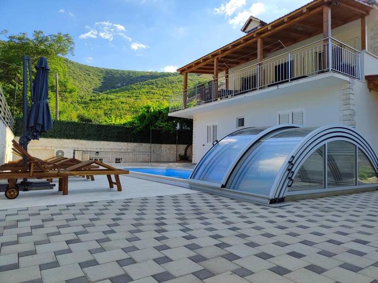 ****RUAL VILLA SILENCIO**** - B&B Primorski Dolac
