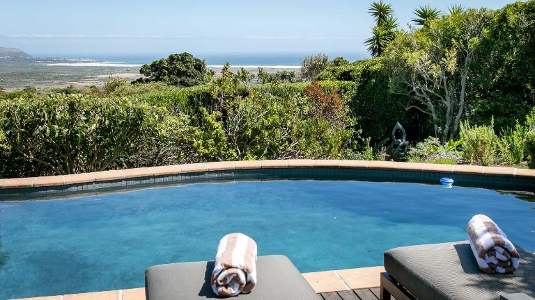 Noordhoek's Hidden Gem - backup power - B&B Ciudad del Cabo