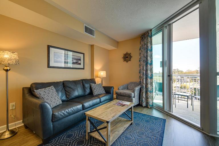 North Myrtle Beach Vacation Rental ~ 2 Mi to Beach - B&B Myrtle Beach