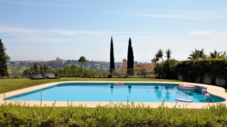 Marbella Villa Sea View 10 Bedrooms - B&B Estepona