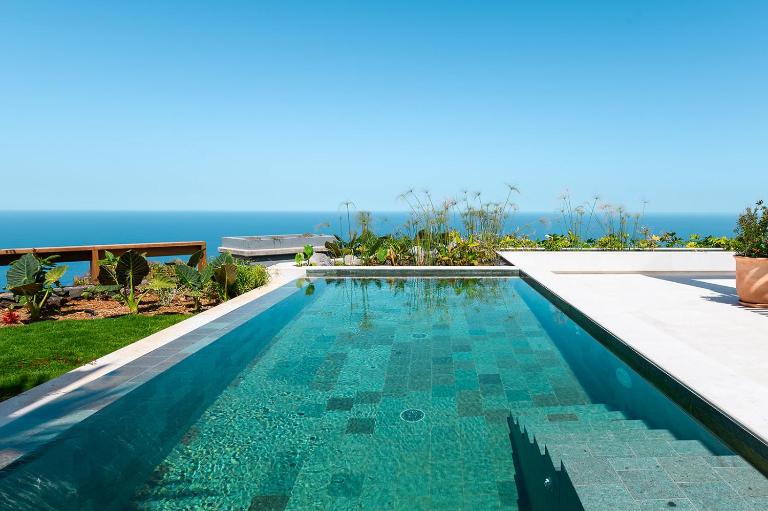 Serenity Villa on the Cliff with climatized pool - B&B El Sauzal