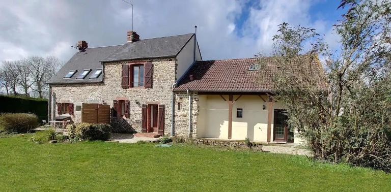 Gîte le Mont, à la campagne en Normandie, proche du Mont St Michel - Chambres d'hôtes Lolif