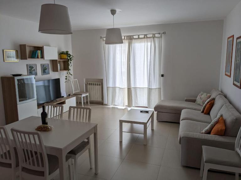 La Casa dei Due Mari - large apartment with parking - Ferienwohnung Tarent