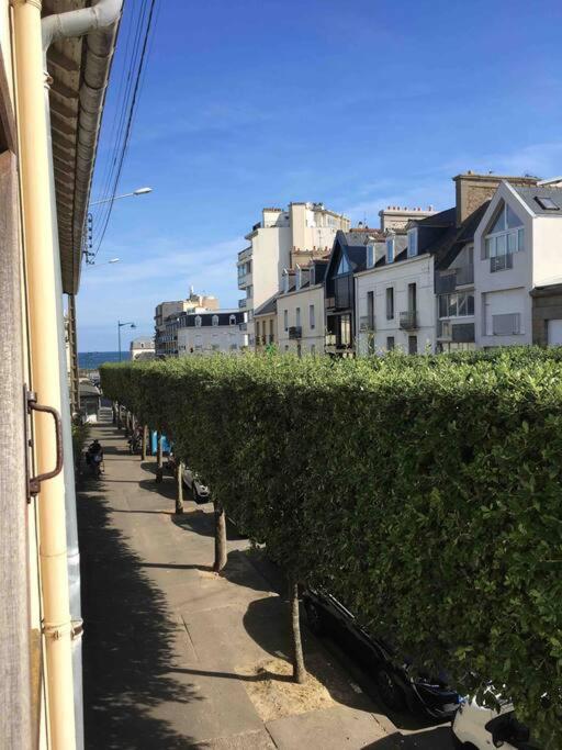 Location studio équipé à 200m de la plage. - Ferienwohnung Saint-Malo