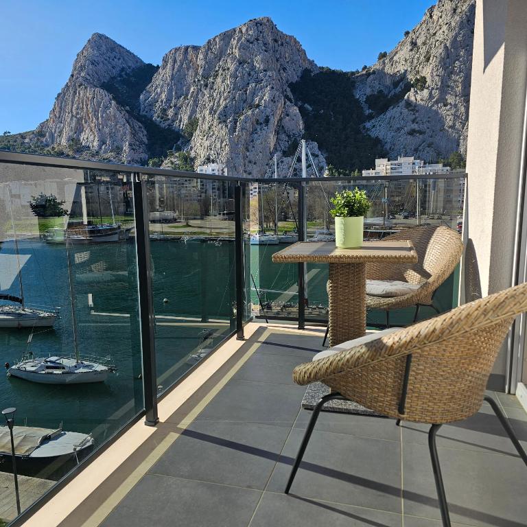 Apartman River Breeze - B&B Omiš