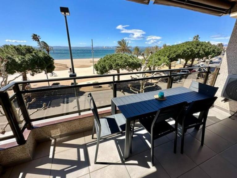 Roses Apartments - Marivent (2rooms) Vistas frontales al mar - B&B Roses