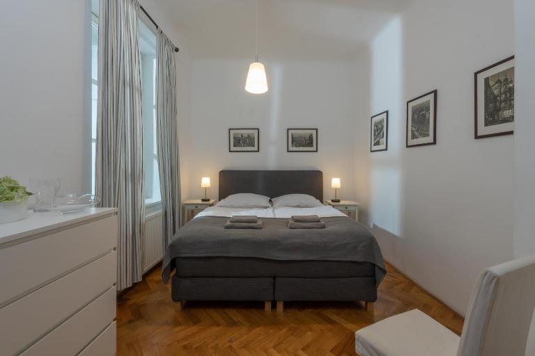 Apartman Carolinum - Ferienwohnung Prag