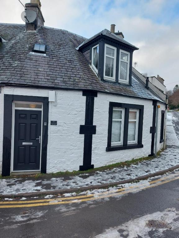 Black Cat Cottage - B&B Moffat