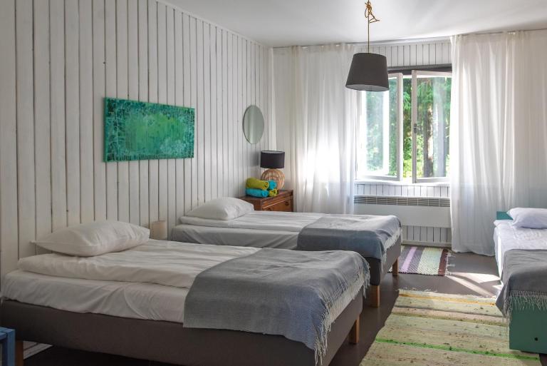 Tuba järveäärses puhkemajas - Saarjärve Puhkemaja - Bed and Breakfast Tromsi