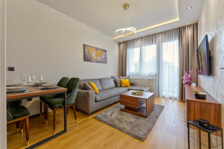 Apartman MONTANA Vila Luna - Ferienwohnung Zlatibor