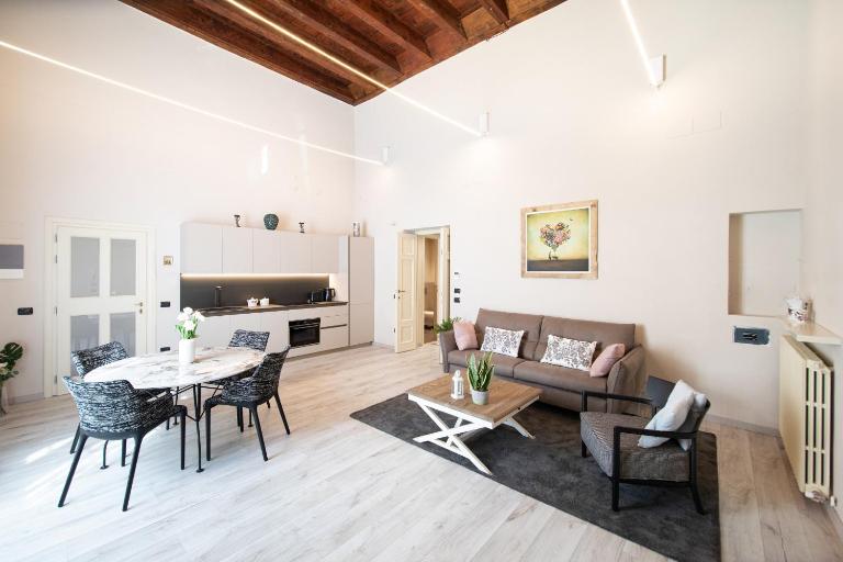 Venus Luxury Apartment in Center Town - B&B Lucca