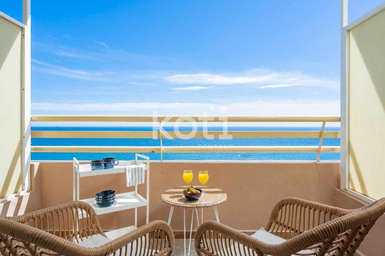 Koti Rentals - Stella Views - Bed and Breakfast Fuengirola