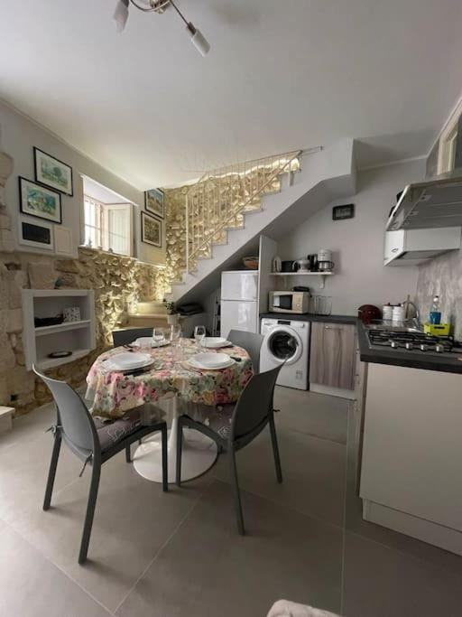 Casa con terrazza in Ortigia - Ferienwohnung Syrakus