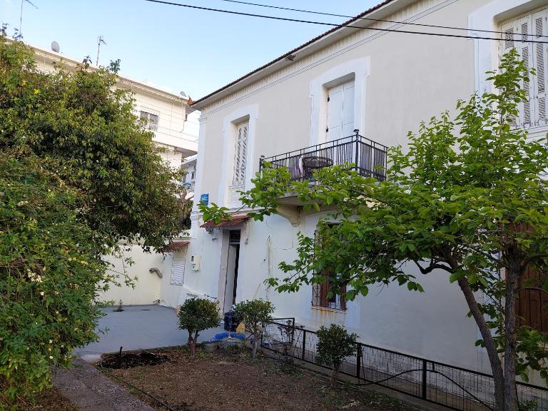Sonia cyclamen - B&B Chania