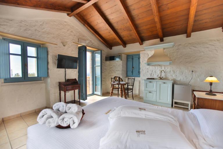 Lithos Stone Suites - B&B Areópoli