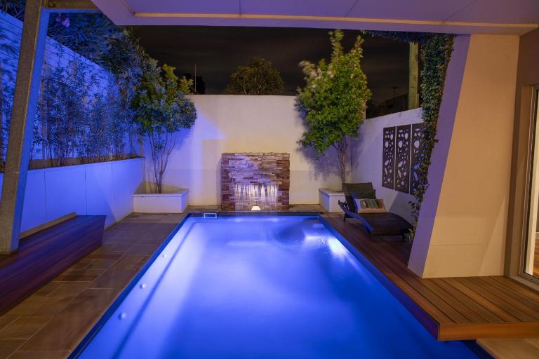 Luxurious Terrace Hideaway with a Heated Pool - B&B Ocean Grove