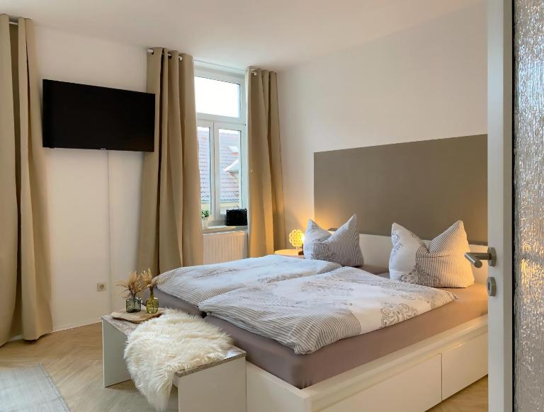 Elbnahe Ferienwohnung mit 2 Schlafzimmern - B&B Coswig