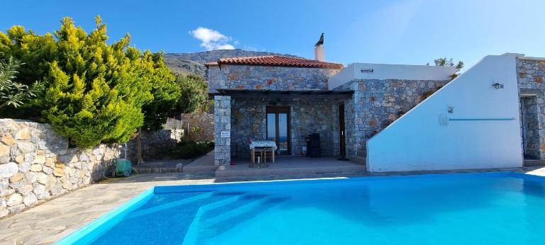 Villa Mavri Ruhige private Pool Villa, Meerblick - B&B Agía Paraskeví