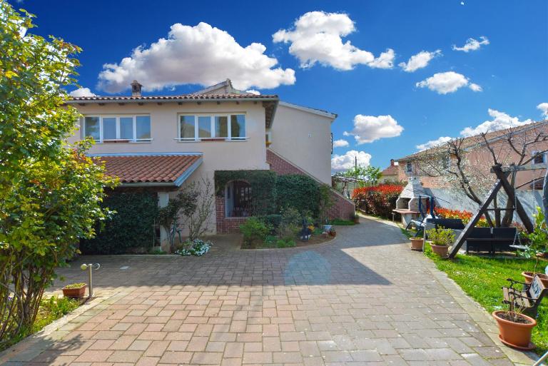 Apartments Pietro 2228 - B&B Bale