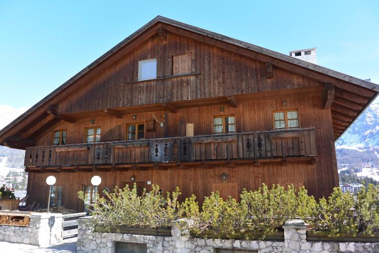 Villa Ronco - Stayincortina - Bed and Breakfast Cortina d'Ampezzo