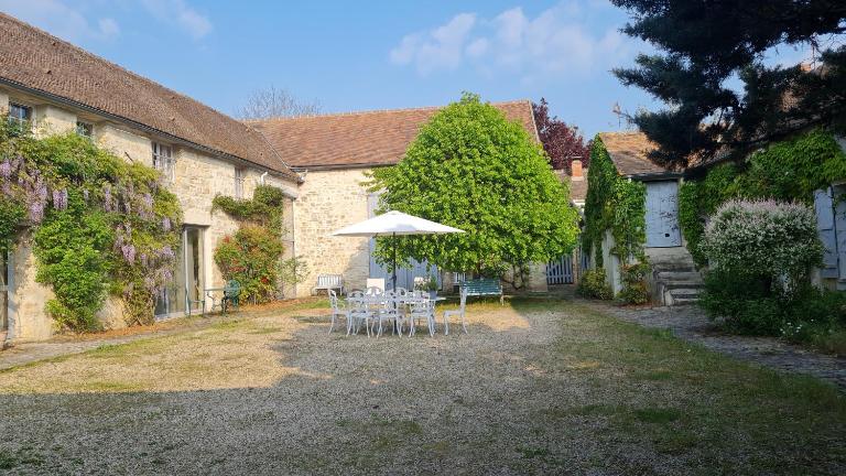 Belle suite dans corps de ferme - Logement Alicia - Bed and Breakfast Villiers-sous-Grez