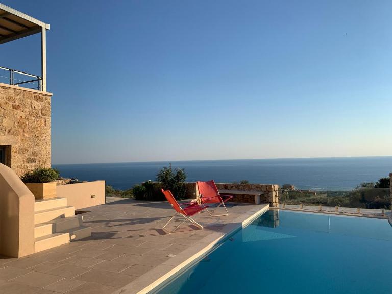 Patio Villa Lydia - Chambres d'hôtes Stoúpa