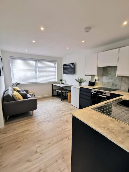 Eastern Green Apartment, Penzance - Beach access and Parking - B&B Penzance