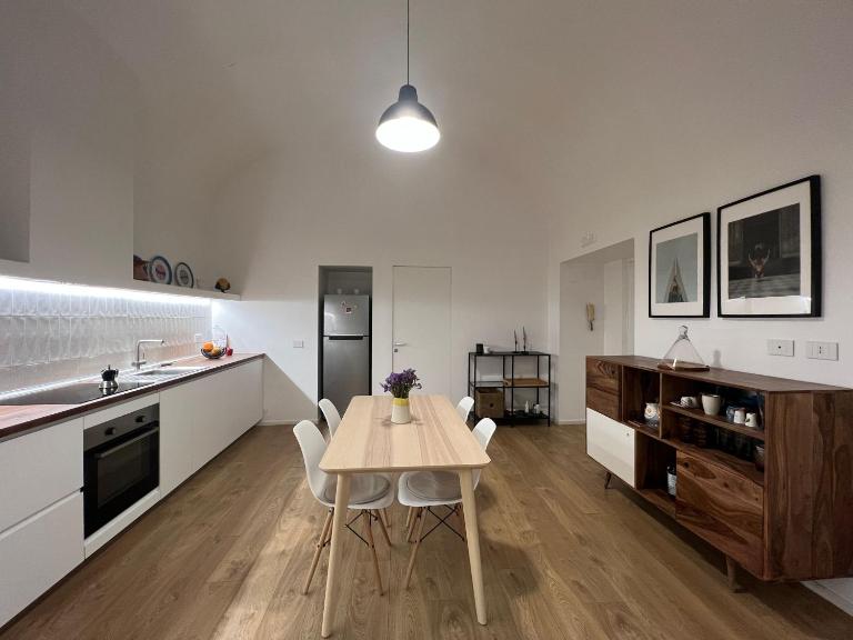 La finestra su Chiaia - B&B Naples