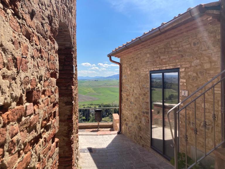Dream House in Terricciola with unic country view and terrace WiFi AC - B&B Terricciola