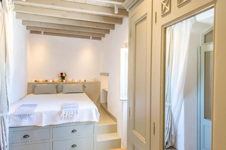 Patmos Traditional House Chora near the Monastery - Bed and Breakfast Pátmos