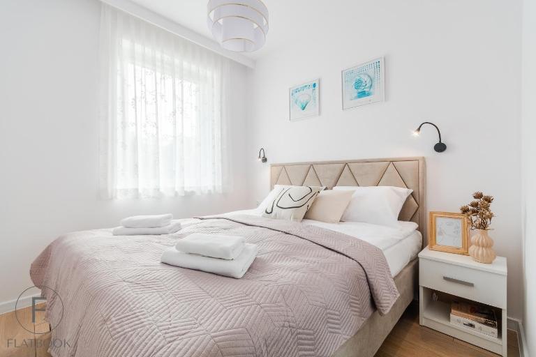 Flatbook - Rodzinne Apartamenty Jantar Bursztynowe Osiedle z Parkingiem - Ferienwohnung Jantar