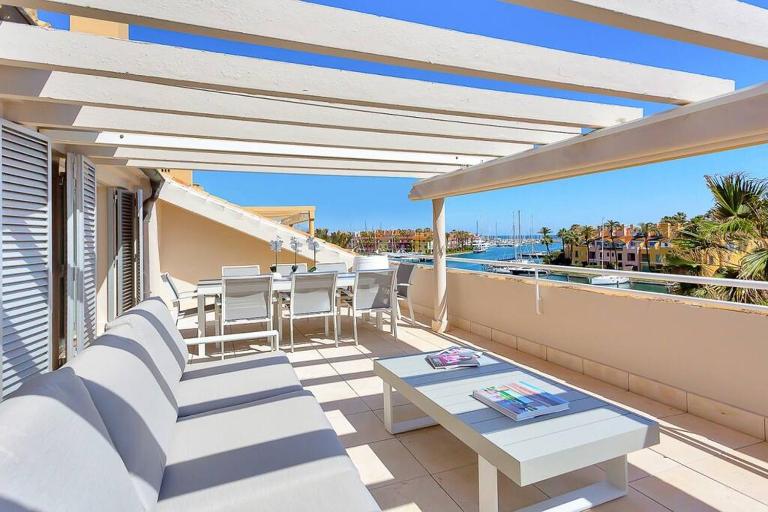 YOLO Spaces - Sotogrande Sea View Penthouse - Ferienwohnung San Roque