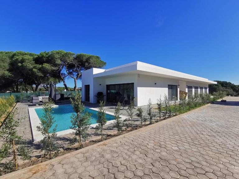 Valverde 2 Villa, Vilamoura, Algarve, only 5 minutes from Marina, Golf and Beach - B&B Vilamoura