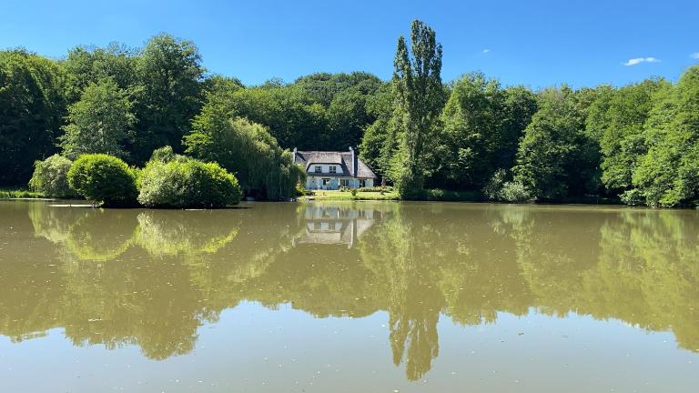 "La Homerie" Chaumière en pleine nature - Chambres d'hôtes Savigny-en-Sancerre
