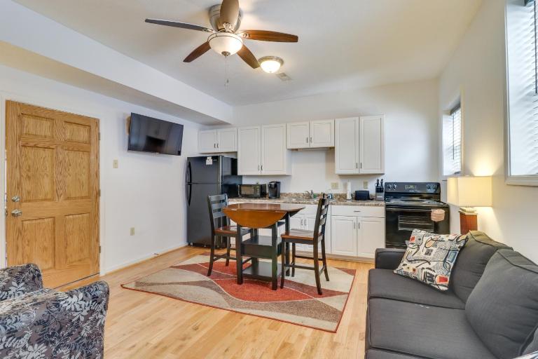 Downtown Marlinton Vacation Rental Apartment! - B&B Marlinton