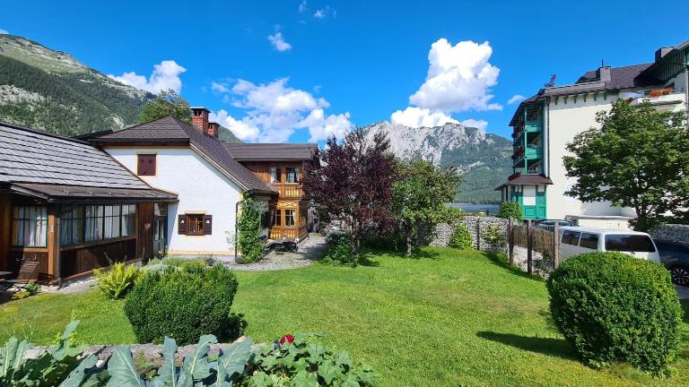 Ferienwohnung Engl Haus - Bed and Breakfast Altaussee
