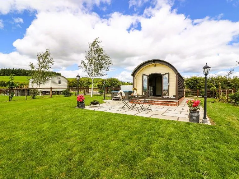 Mountain View Pod - Bed and Breakfast Rhayader