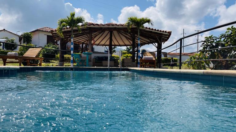 Hermoso Glamping Ibiza - Bed and Breakfast Barichara