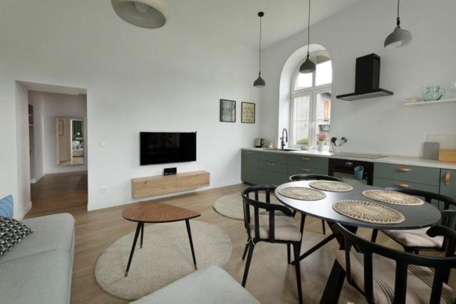 Apartament Majowy w Centrum Kudowy - Bed and Breakfast Kudowa-Zdrój