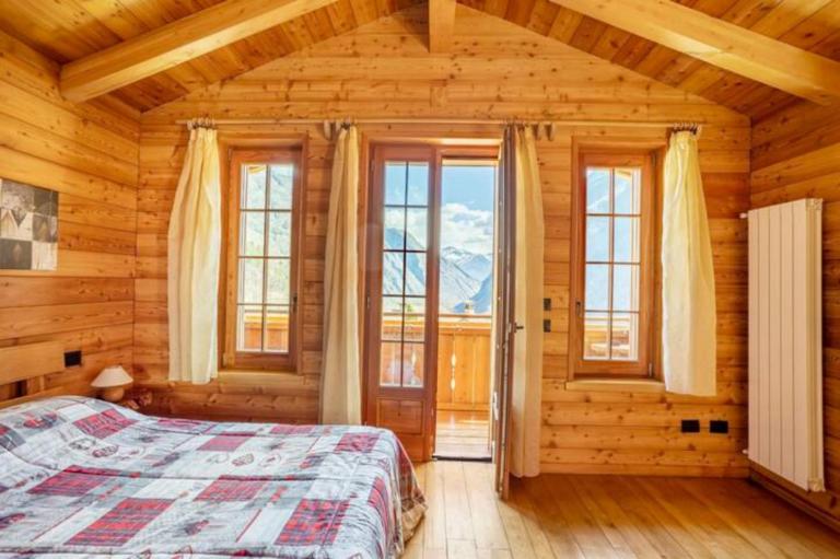 B&B Chalet Il Picchio - Bed and Breakfast Varzo