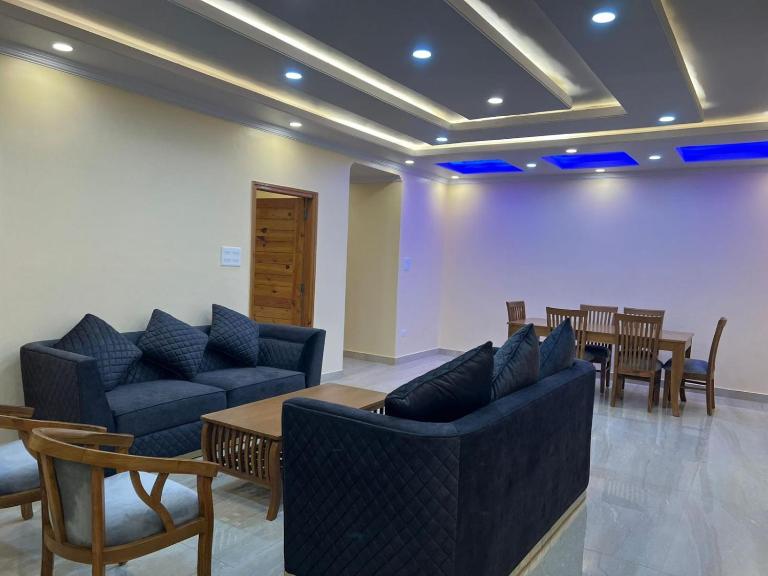 Fantastic Three Bedroom Apartment - Bed and Breakfast Shimla